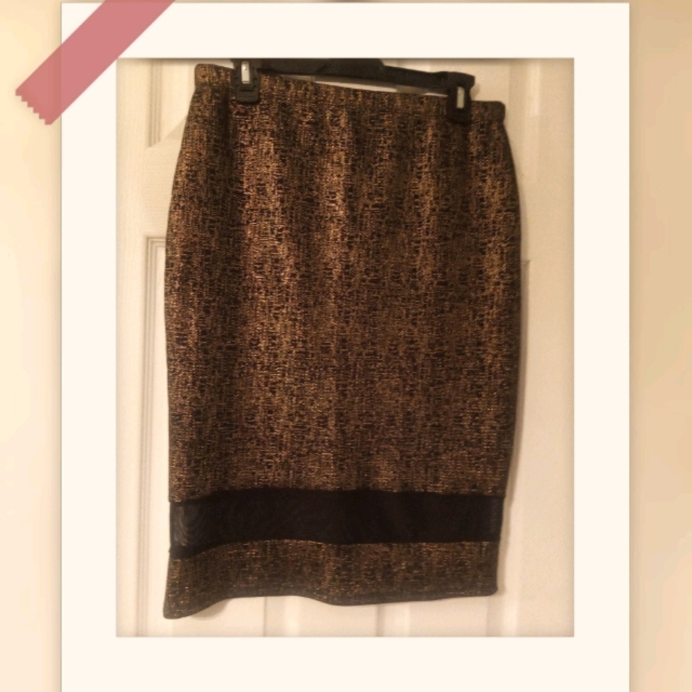 Ladies Skirt